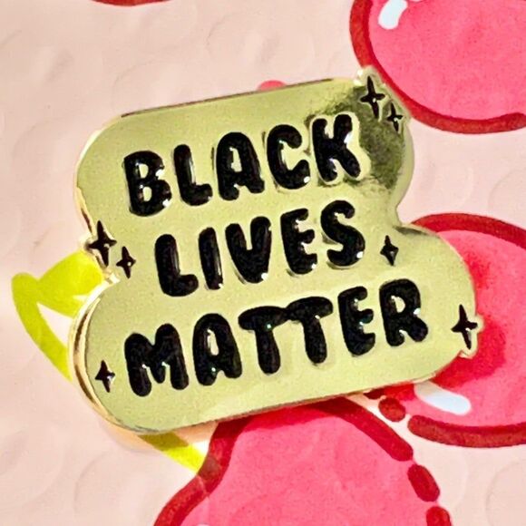 Black Lives Matter Sparkles Gold enamel pin - Picture 6 of 6